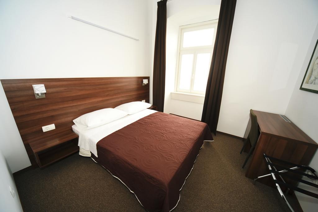 Riva Rooms Rijeka Værelse billede