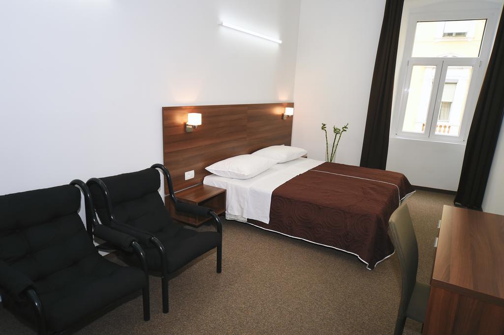 Riva Rooms Rijeka Værelse billede